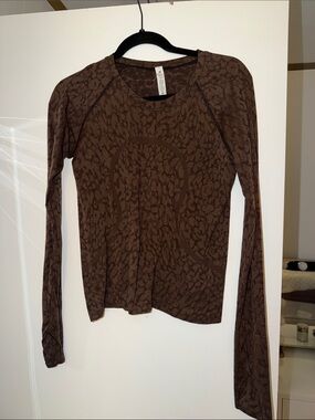 Lululemon chocolate brown cheetah swifty tech